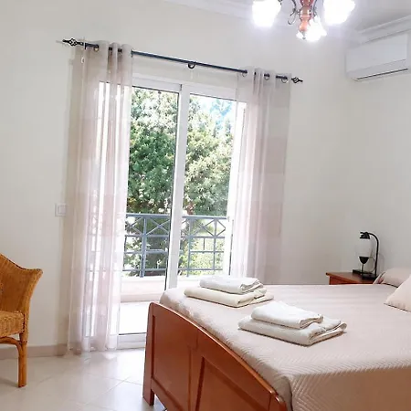 With 2 Bedrooms Near Appartamento