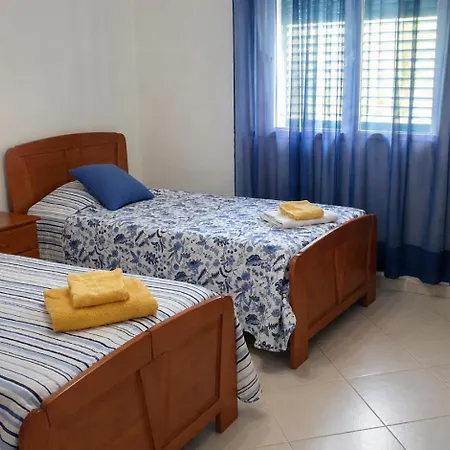 Appartamento With 2 Bedrooms Near *
