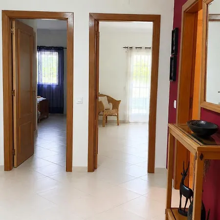 With 2 Bedrooms Near * Tavira
